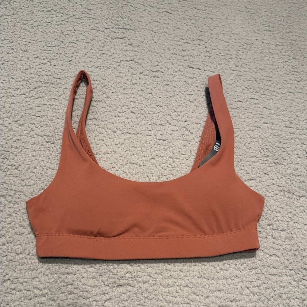 Vuori Daily Bra Size XS Sport Bra Coral